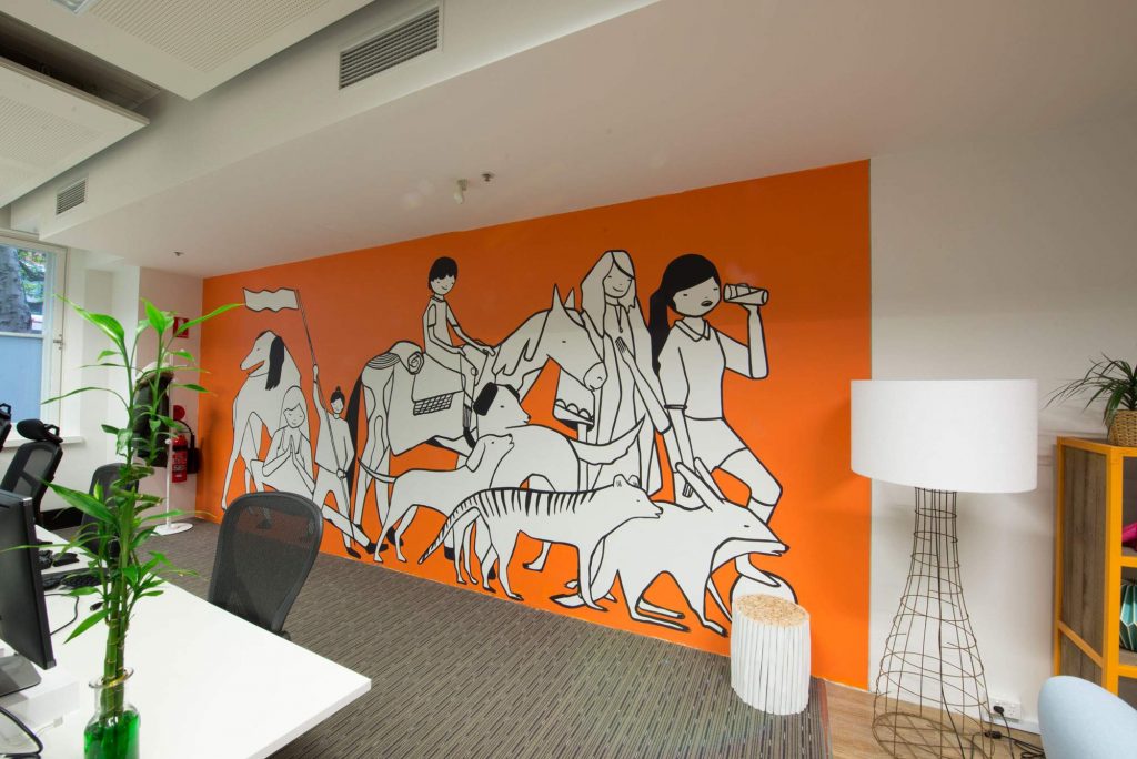 wall-art-in-office-design | IN2 SPACE